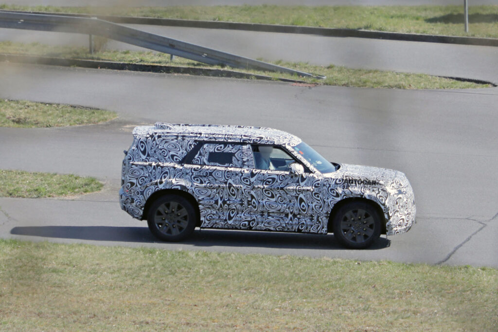 Land Rover Defender Sport : le petit 4x4 électrique se prépare pour 2027