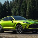 Le SUV britannique affirme son caractère avec un V8 musclé, un design affiné et une dynamique encore plus affûtée.